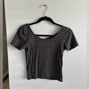 Black & white crop top